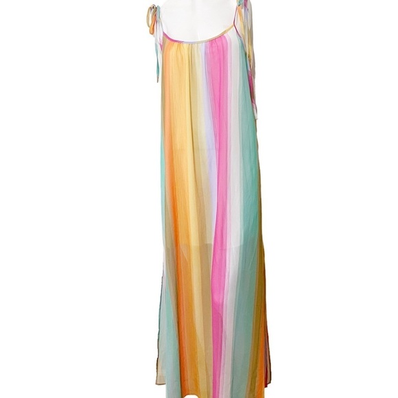 Fantastic Fawn Beautiful multicolor maxi dress! Has pockets and is super flowy! - Picture 10 of 13